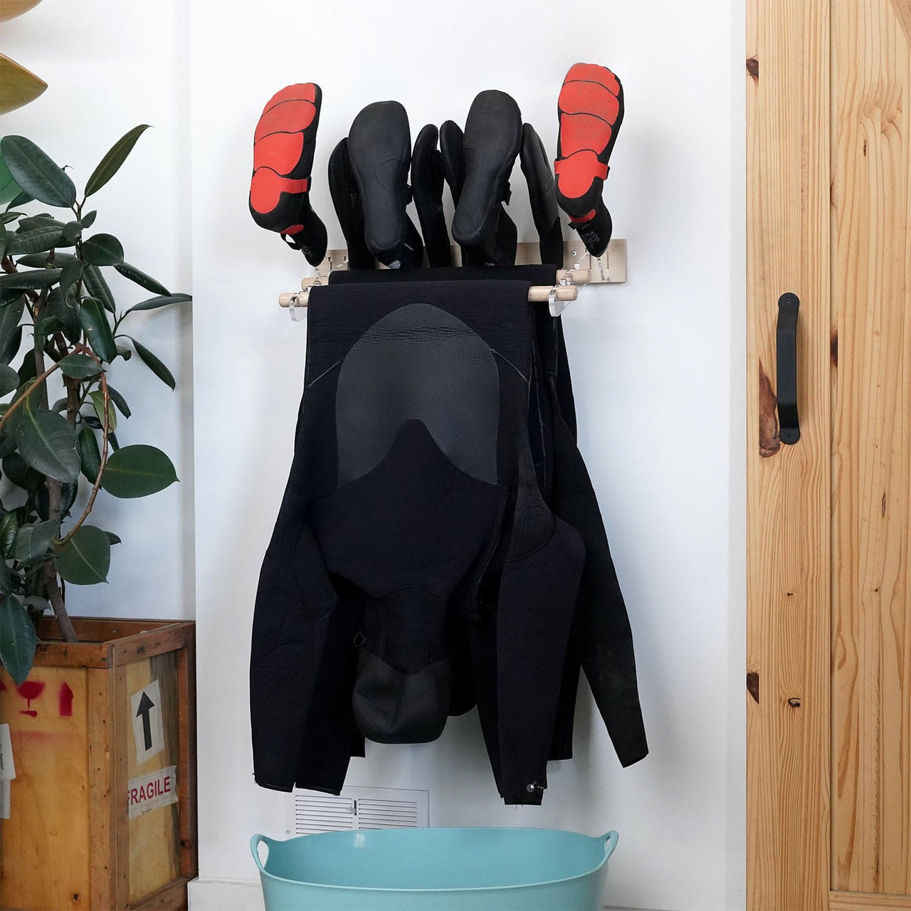 Gnarwall Wetsuit Drip-Dry Rack