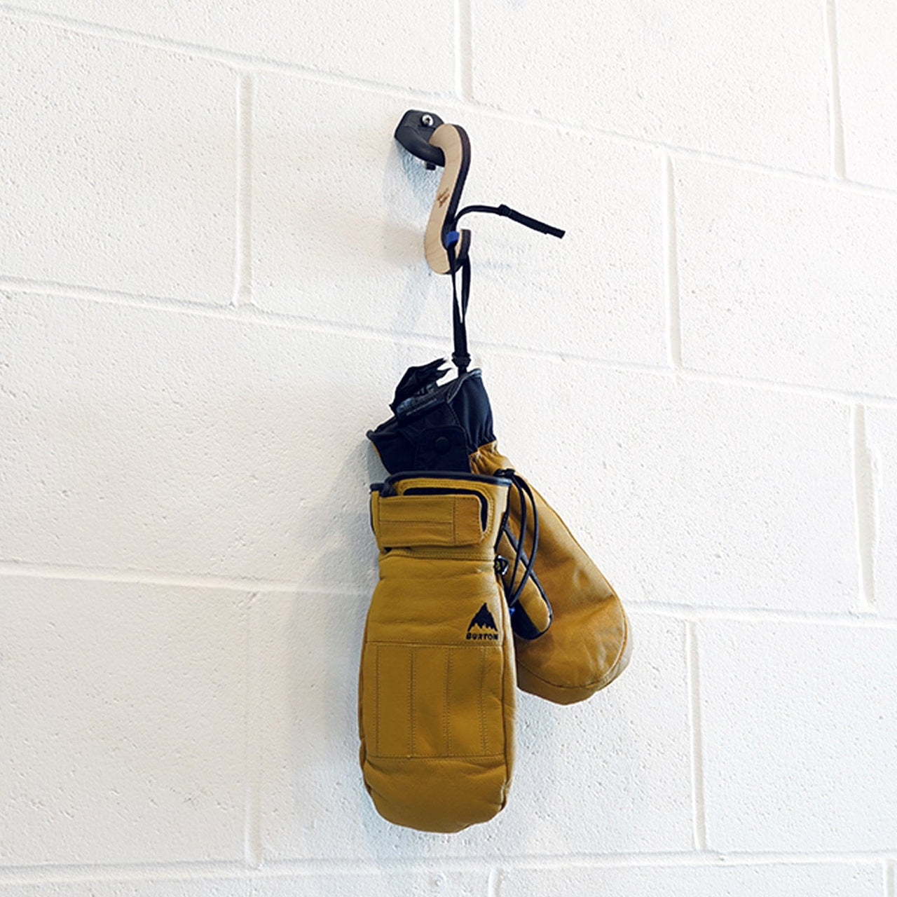 Gnarwall S-Hook - Birch - GNARWALL
